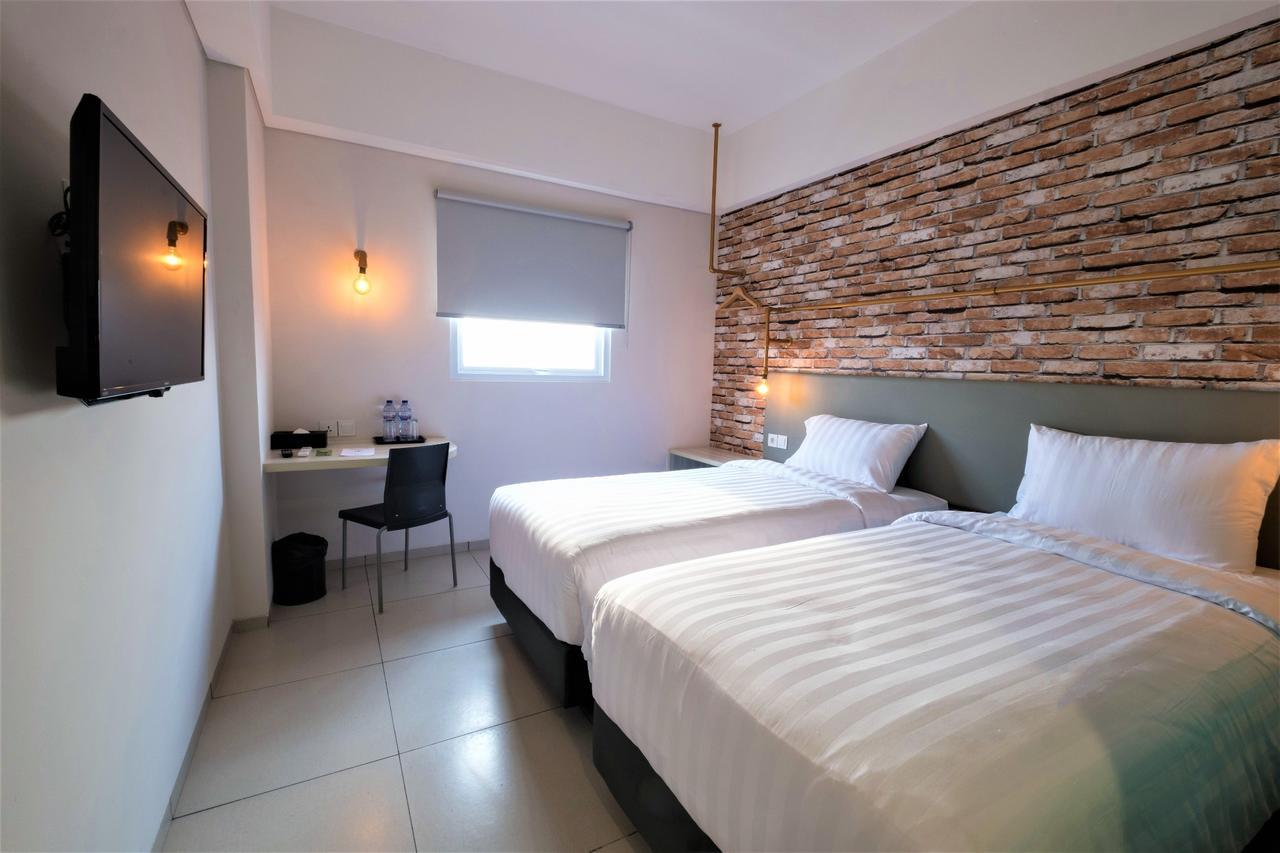 Hotel 88 Bekasi By Wh Eksteriør bilde